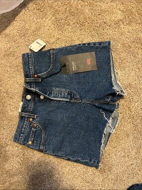 Levi’s high rise shorts